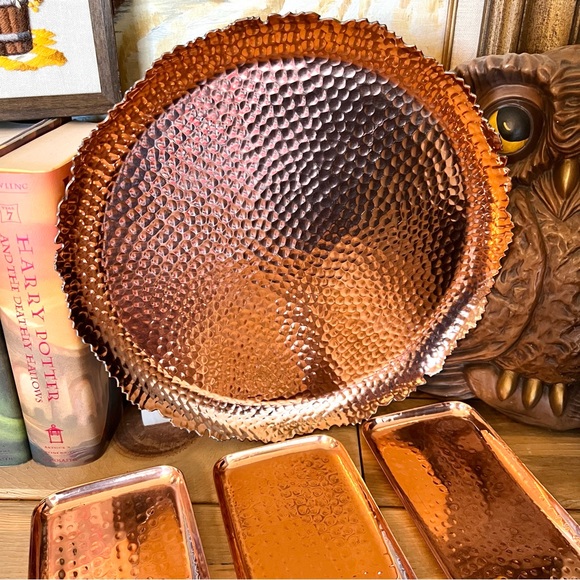 Set of 4 Hand Hammered Made In India Trays - Picture 3 of 5